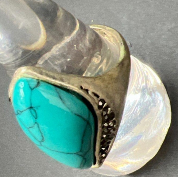 Gorgeous turquoise silver ring - Picture 2 of 5